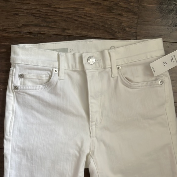 White Gap Jeans - Picture 3 of 8